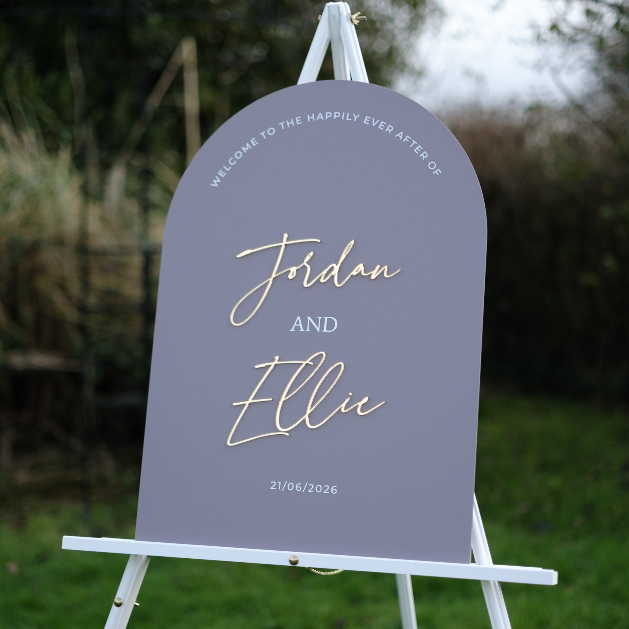 PRINTED 2024 Wedding Welcome Sign - delivery to UK and USA